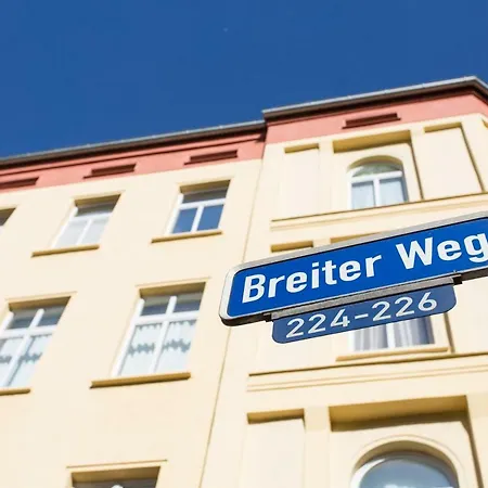 Helle Wohnung In Top-Lage, Hasselbachplatz - Altstadt, W-Lan, 4 Schlafplaetze Magdeburg Exterior photo
