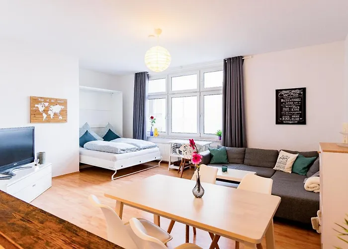 Helle Wohnung In Top-Lage, Hasselbachplatz - Altstadt, W-Lan, 4 Schlafplaetze