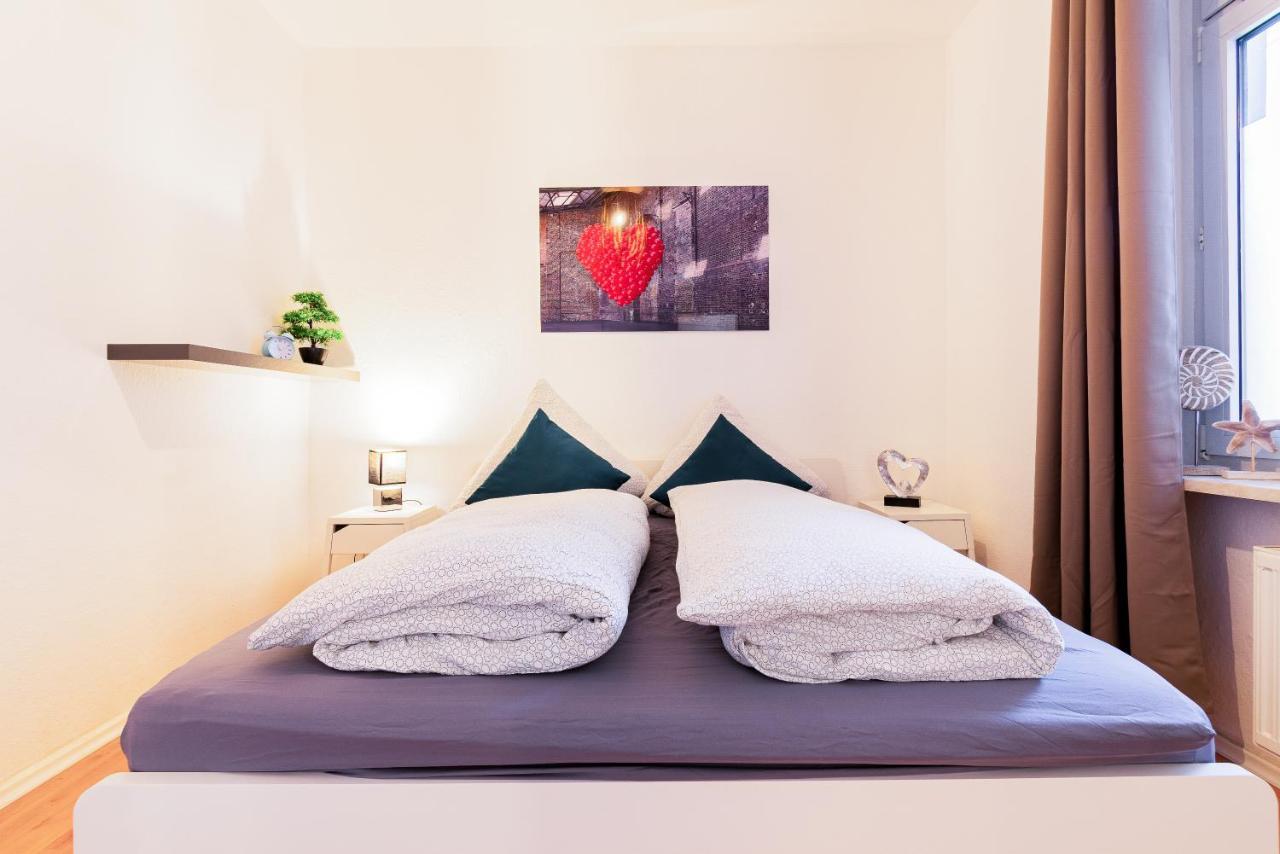Apartment Helle In Top-lage, Hasselbachplatz - Altstadt, W-lan, 4 Schlafplaetze *