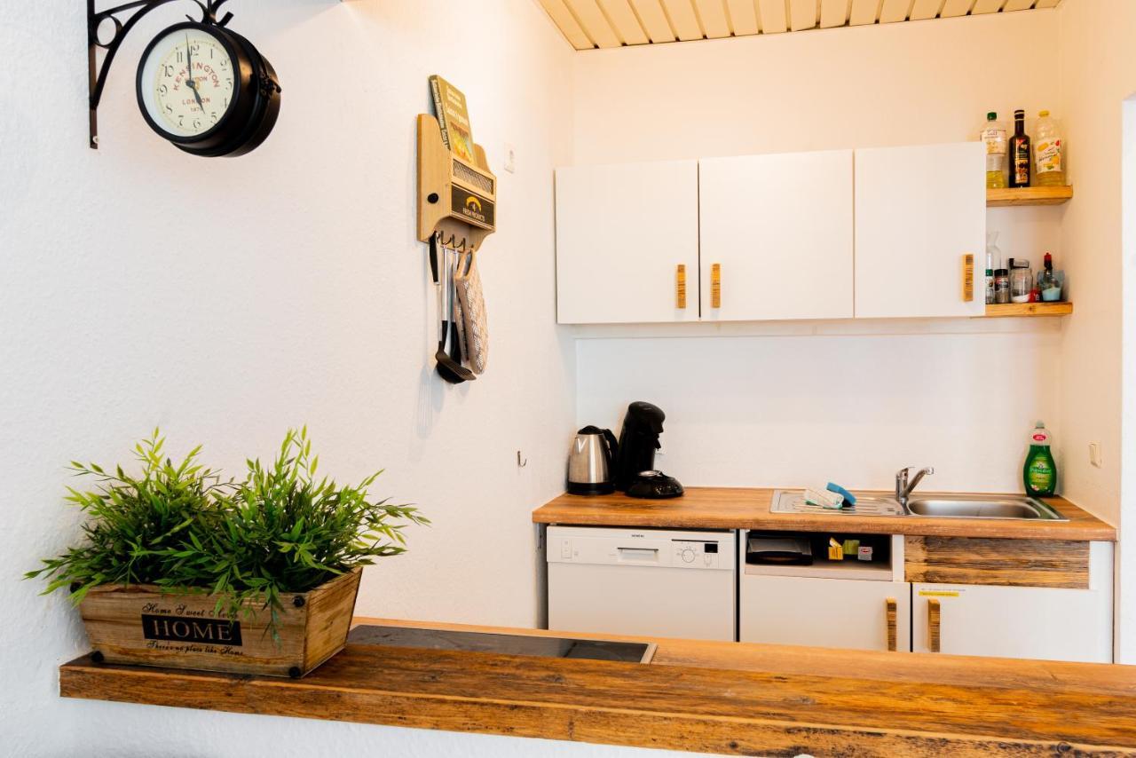 Helle In Top-lage, Hasselbachplatz - Altstadt, W-lan, 4 Schlafplaetze *